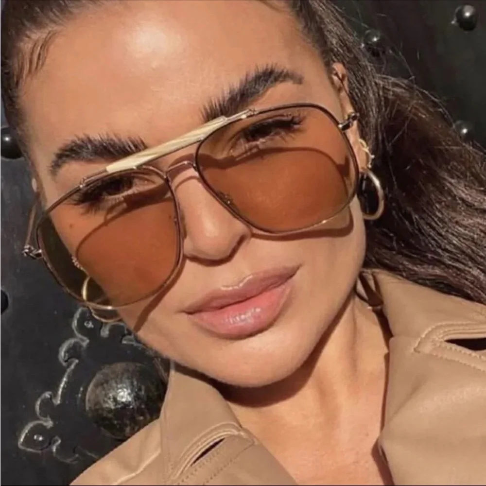 Fashion Gold Pilot Sunglasses with Amber Lenses